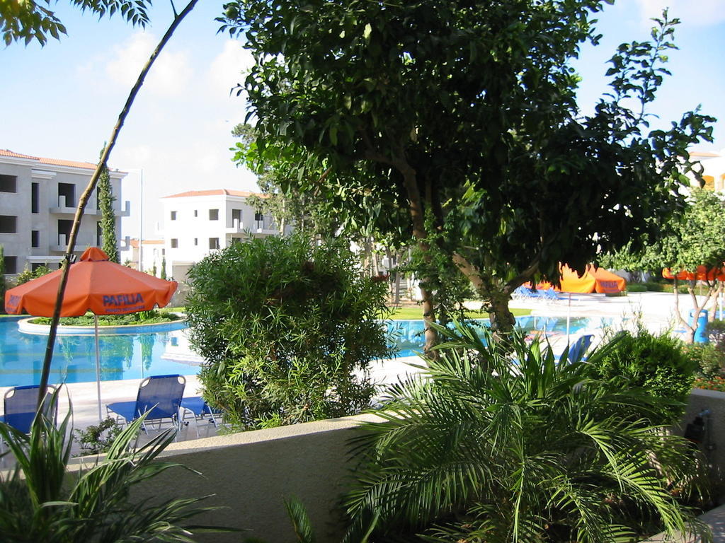Hesperides Gardens Villa Paphos ภายนอก รูปภาพ